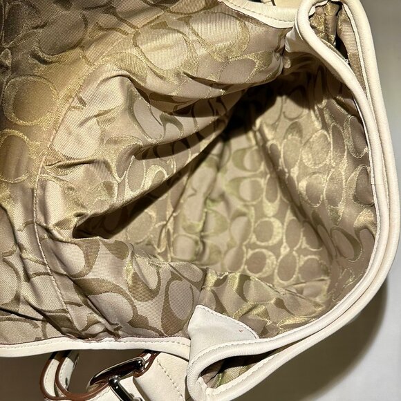 COACH Vintage Soho Soft Duffle Leather Crossbody Shoulder Bag Cream Silver 9480 - Picture 11 of 16